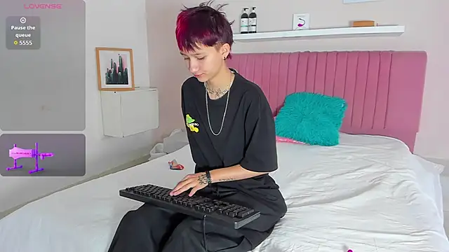 Jessi Rosse online show from April 21, 8:05 pm