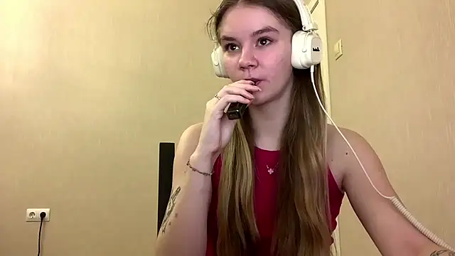 AgnesShy  online show from February 26, 8:02 am