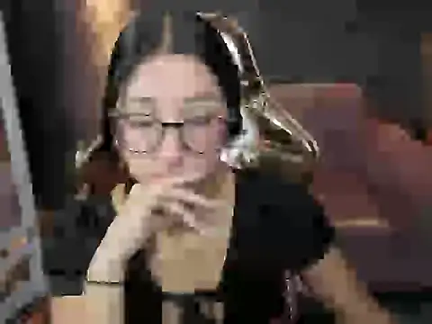 Sophie jones b online show from February 10, 12:41 pm