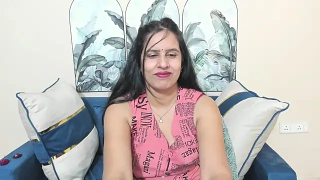 sara conorr online show from February 2, 5:28 am