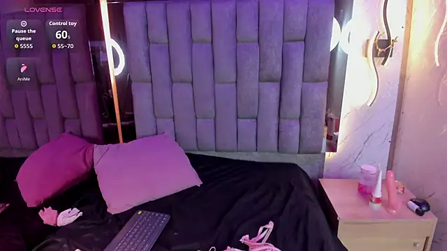 AriannaFoxxy online show from February 21, 3:24 pm