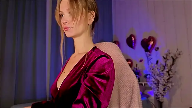 Crystal Kris online show from February 11, 5:31 am