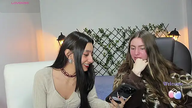 nana  rousse online show from February 18, 11:15 pm