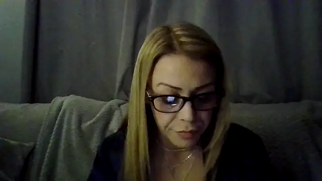 Majestic-Maya online show from April 1, 9:12 pm