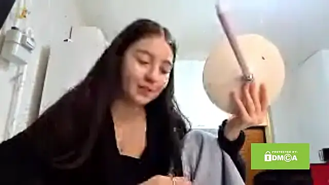 ZyntraLoom online show from February 16, 1:00 pm