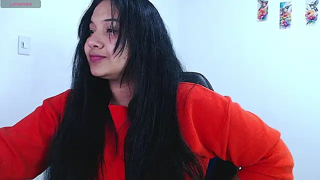 emily-rousee- online show from May 26, 2:11 am
