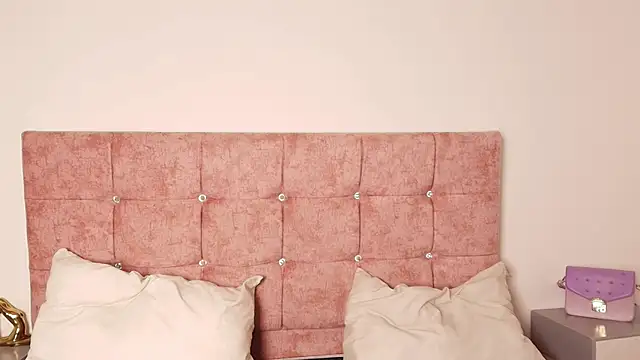 Ruby Rouge  online show from March 8, 6:56 pm