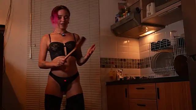 Sarah Pink online show from February 14, 12:40 pm