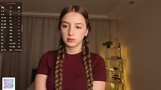 LeanneDinkle online show from March 21, 5:01 am