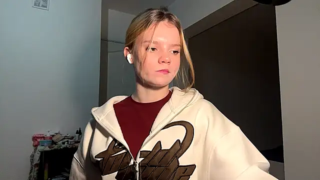 Tiffany Muse online show from February 25, 11:14 pm