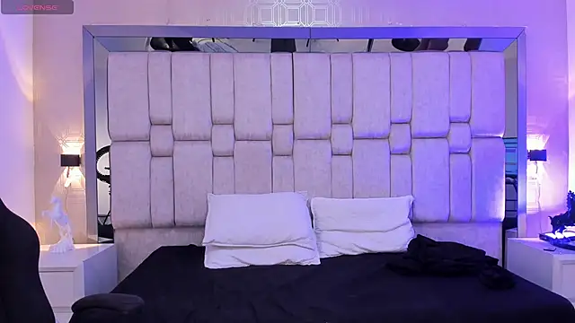 ValeryCooper18 online show from February 7, 9:51 pm