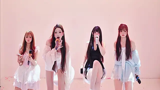 CC-0606 online show from February 3, 9:47 am