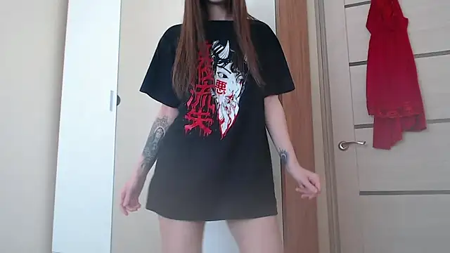 CutieWorm online show from February 20, 11:12 am