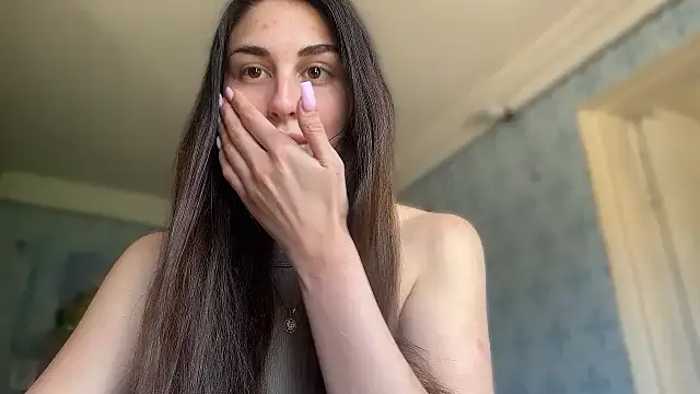 LiluMartiznir online show from May 5, 11:35 am