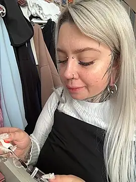 Chiibi online show from February 25, 8:24 am