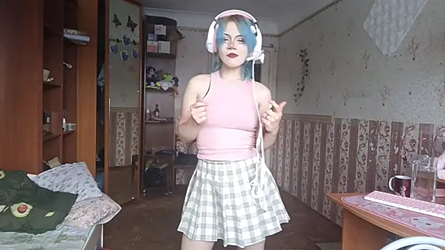 KathernSaulters online show from February 17, 6:24 am