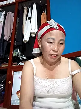 lena-cute online show from April 8, 1:46 pm