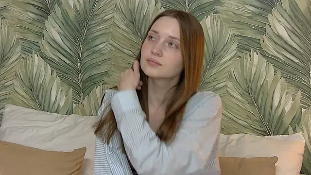 EmmaSagge online show from February 6, 6:39 am