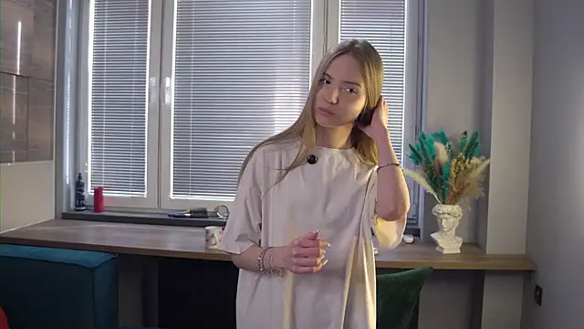 FranciscaGaring online show from February 7, 10:08 am