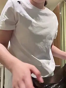 LXR77887 online show from April 28, 8:07 am