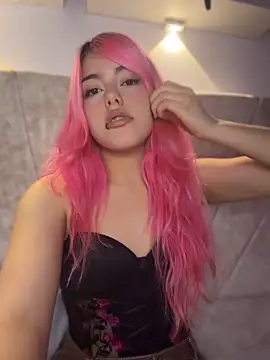 Maddy Beluci online show from June 25, 3:28 am