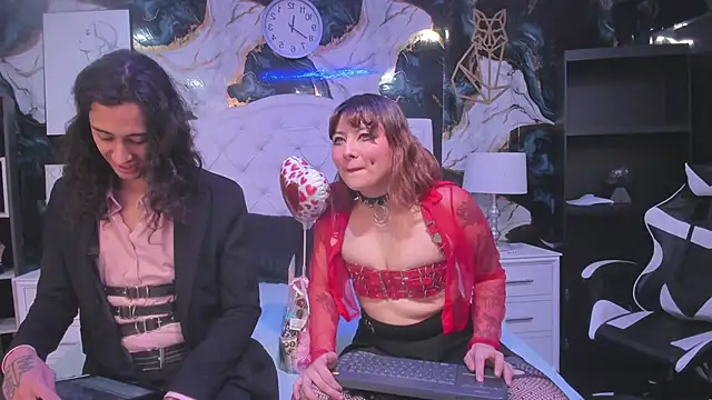 Goldentemptation  online show from March 7, 8:16 pm