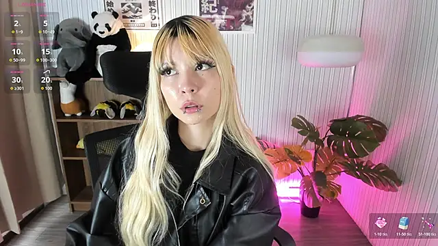 Laukyubey1 online show from March 3, 8:59 pm