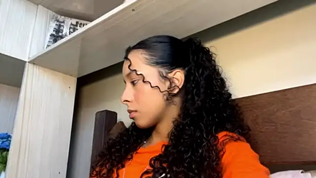 KayleenStoyanoff online show from February 6, 7:17 pm