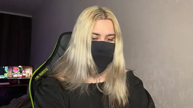 UnaXyling online show from February 8, 10:19 am