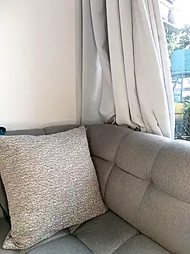 Im Anto online show from April 13, 9:37 pm