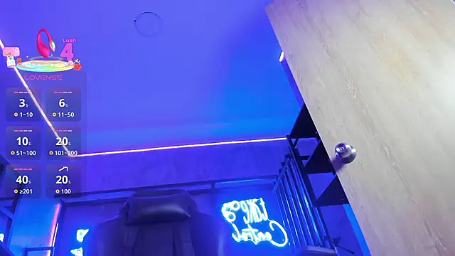 MiistressBlu online show from February 11, 1:45 pm