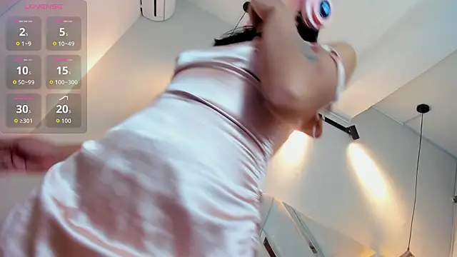 Wildkiitty online show from February 17, 3:50 am