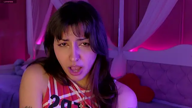 AngelaCox online show from March 7, 7:15 am