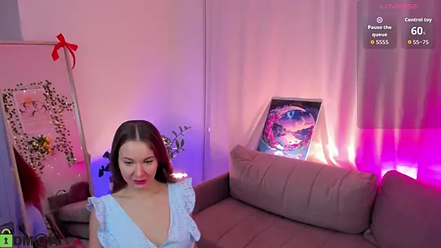 Katrina Jones  online show from February 25, 12:04 pm