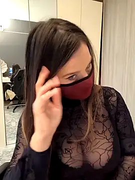 Nhaomy    online show from February 14, 12:40 pm