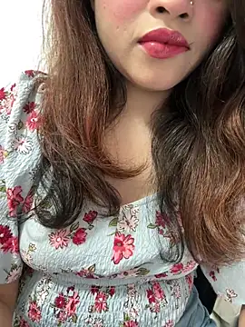 riya sharma11 online show from April 10, 7:14 am