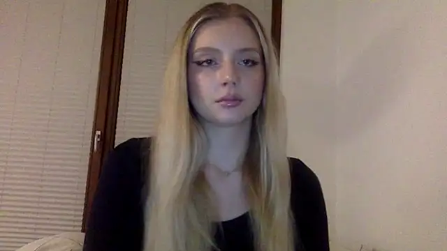 MayaWetDream online show from March 3, 9:21 pm