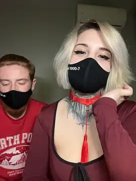 AllisonXAlfred online show from February 5, 6:22 pm