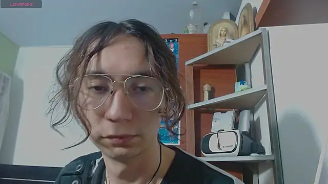 najimi uwu  online show from February 25, 1:59 am