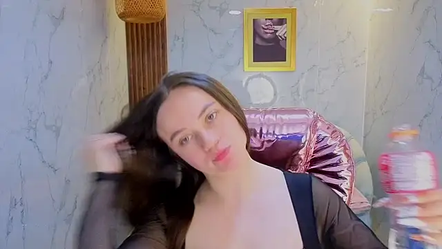 Amelia Cooper s online show from June 3, 8:14 pm