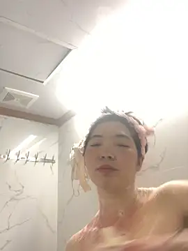 cuty lusy online show from March 22, 11:49 am