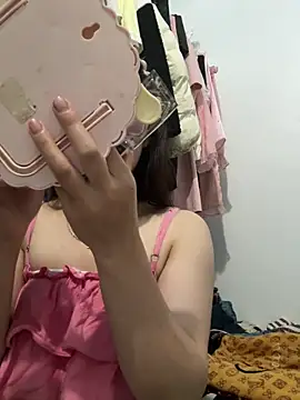 cuty lusy online show from May 31, 11:28 pm