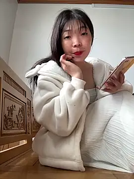 cuty lusy online show from March 9, 3:21 am