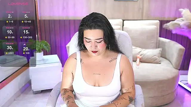 HannaBlake  online show from February 23, 7:13 pm