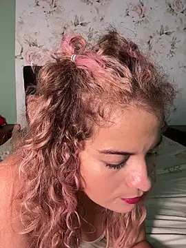 AriBeautiful online show from April 8, 4:47 am