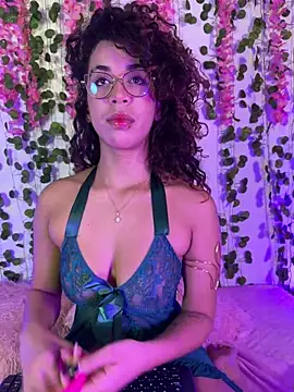 Woo isDaphne online show from February 23, 11:37 pm