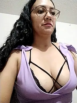 Salma-sweet online show from March 4, 2:18 am