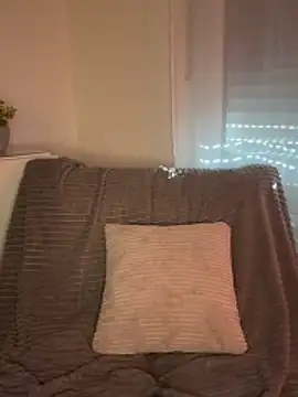 Alyssa-Schwarz online show from May 15, 5:16 pm