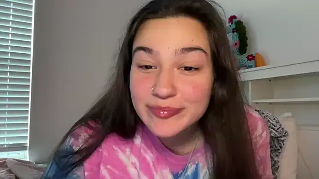 anitayurmoniii online show from May 11, 12:35 am