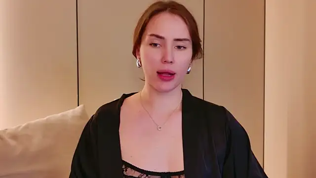 Arielle Vade online show from March 30, 9:20 am